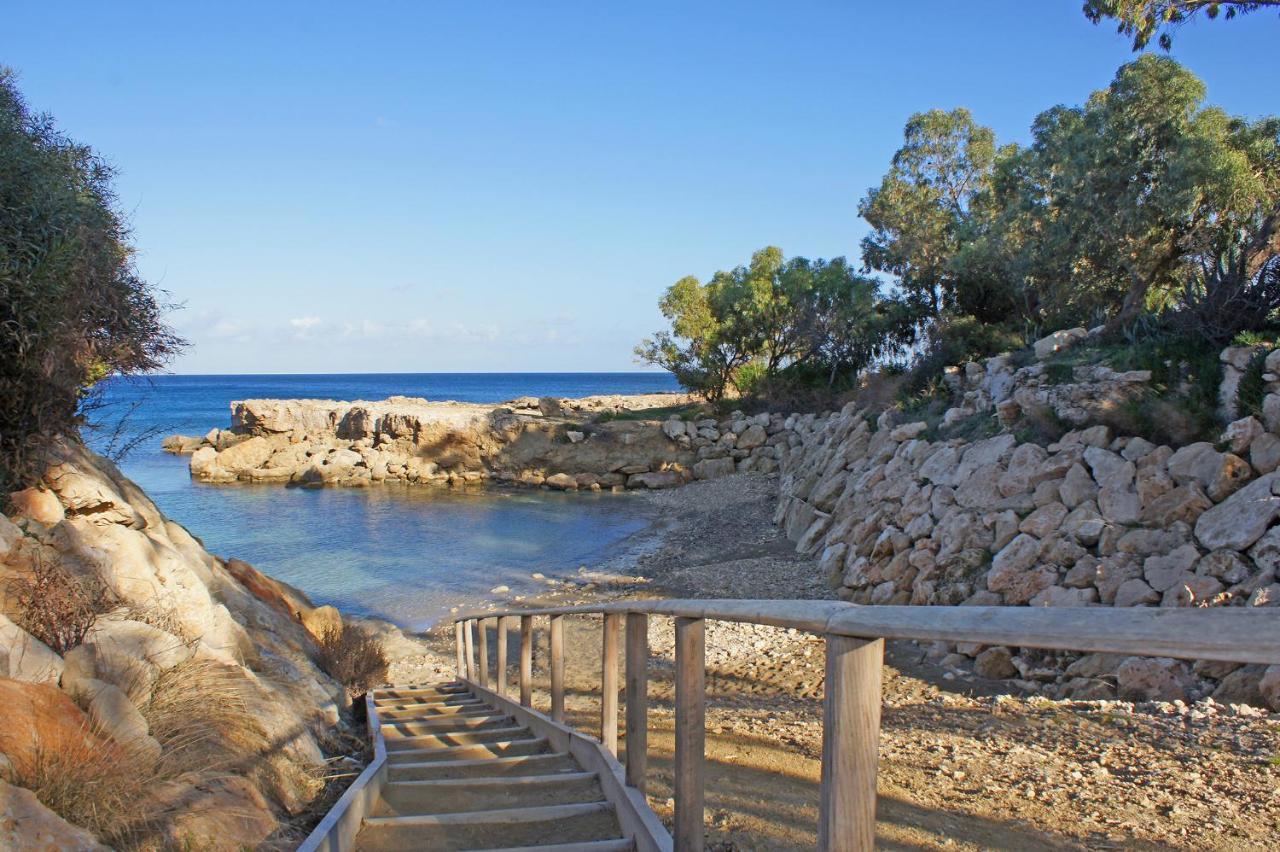 Coralli Beachfront Resort Protaras Exterior photo