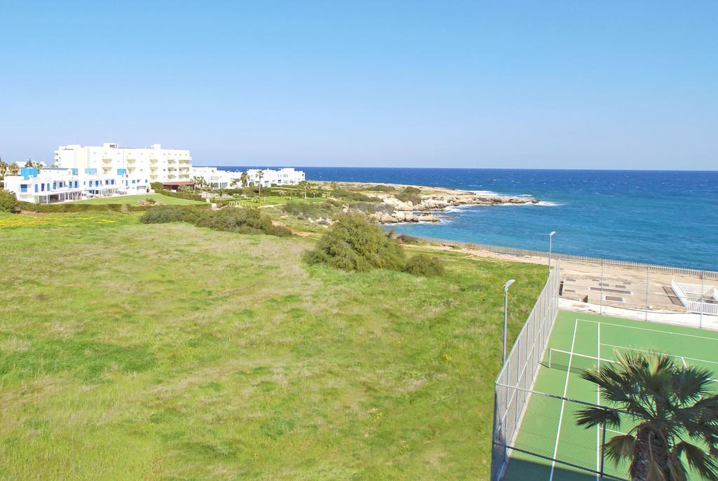 Coralli Beachfront Resort Protaras Exterior photo